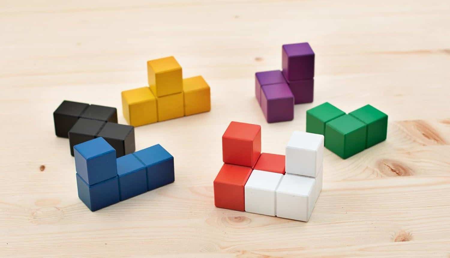 Holzbausteine & Runen: Nikitin-Würfel und Orakelsets