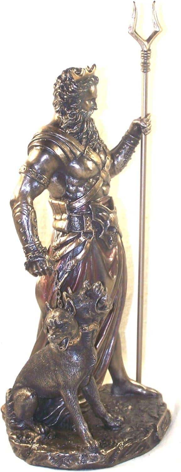 Starke Hades-Figuren: Pluto & Cerberus im Vergleich